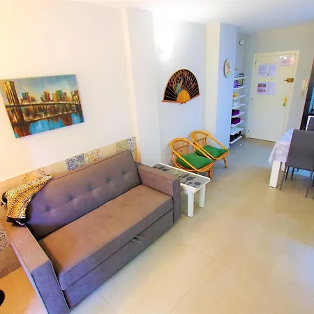 Apartamento V&v Lloret- Blanc Precioso Con Piscina Comunitaria Y Aire Acondicionado